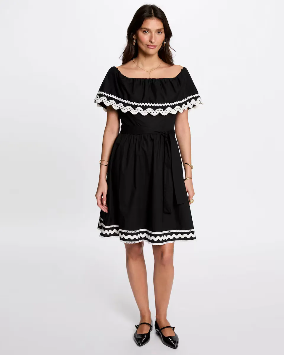 Короткое платье-трапеция Morgan, черный
Короткое платье-трапеция Morgan, черный