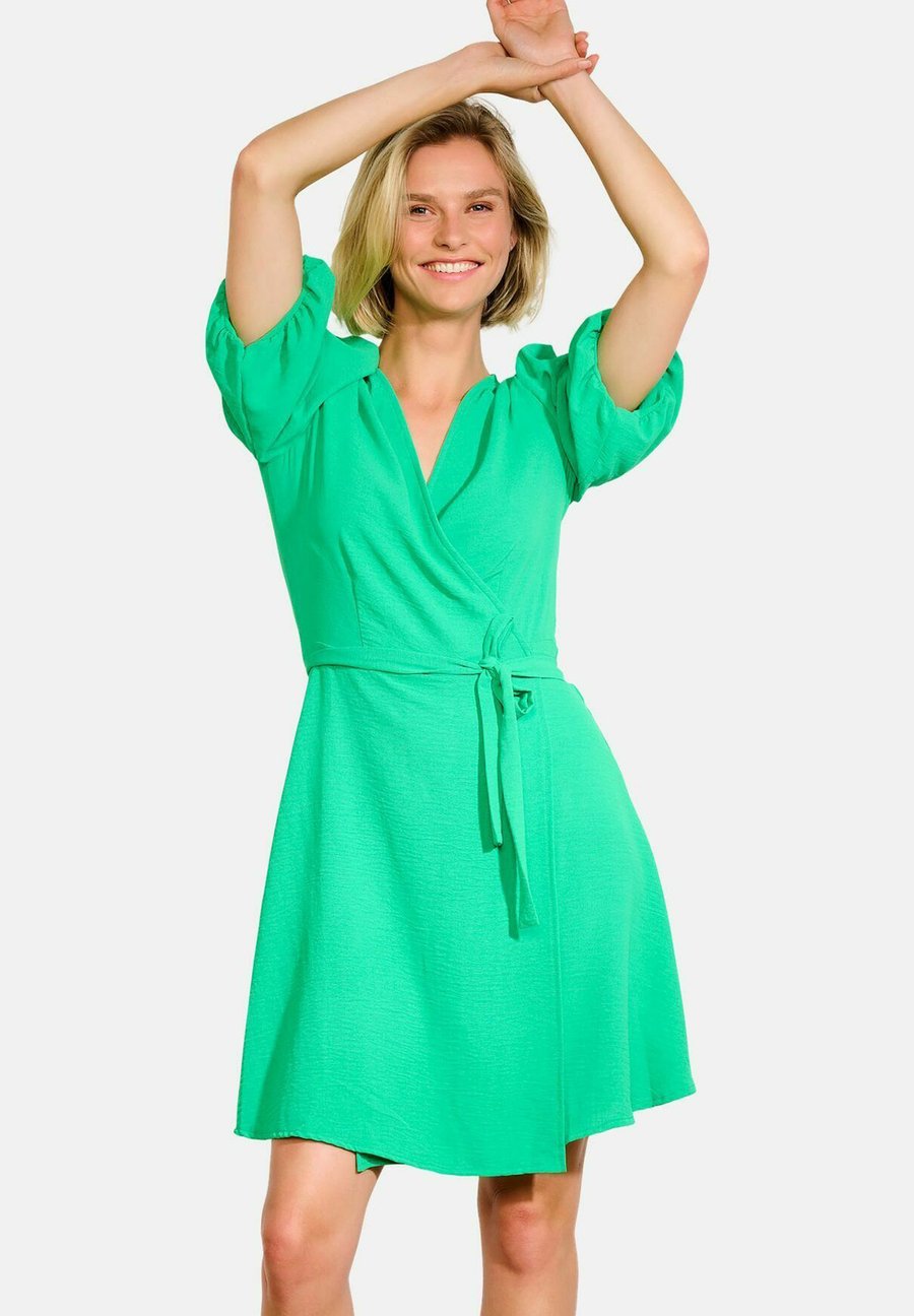 Платье LolaLiza Day dress, Bright Green/Green
Платье LolaLiza Day dress, Bright Green/Green