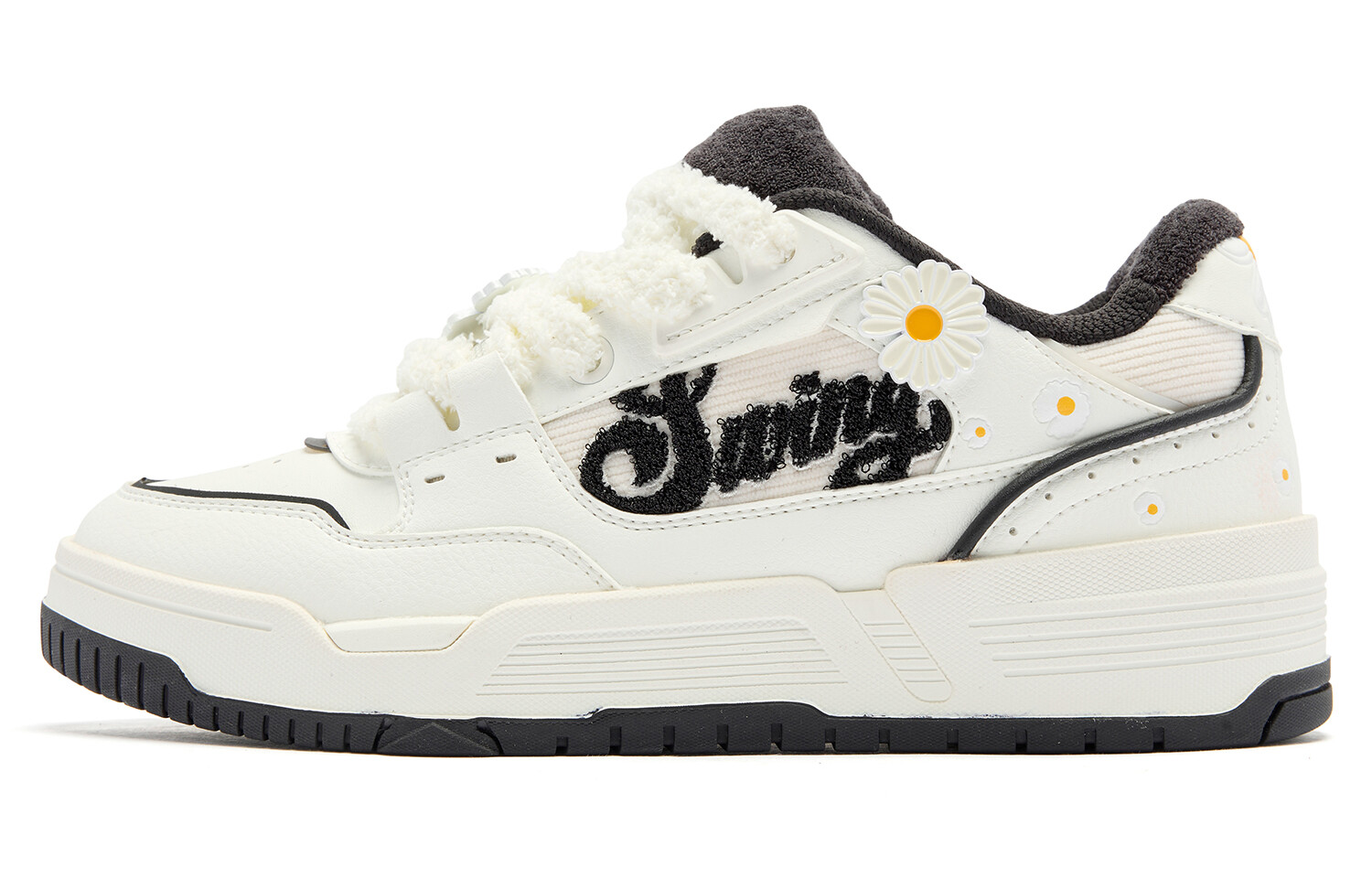 Кеды, скейтборд обувь женская низкая слоновая кость/черный Qiaodan
Кеды, скейтборд обувь женская низкая слоновая кость/черный Qiaodan