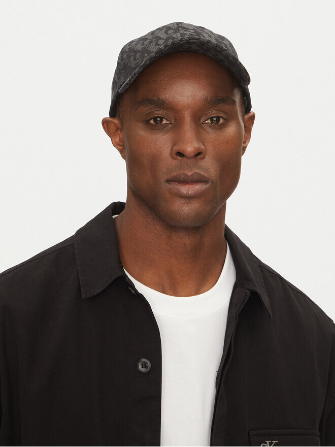 Бейсболка Calvin Klein Logo Jacquard LV04G5066G, черный
Бейсболка Calvin Klein Logo Jacquard LV04G5066G, черный