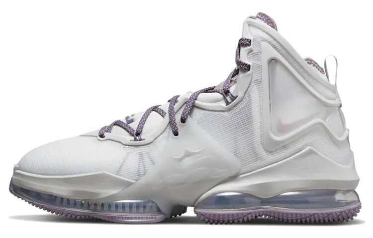 Баскетбольные кроссовки Nike Lebron 19 унисекс
Баскетбольные кроссовки Nike Lebron 19 унисекс