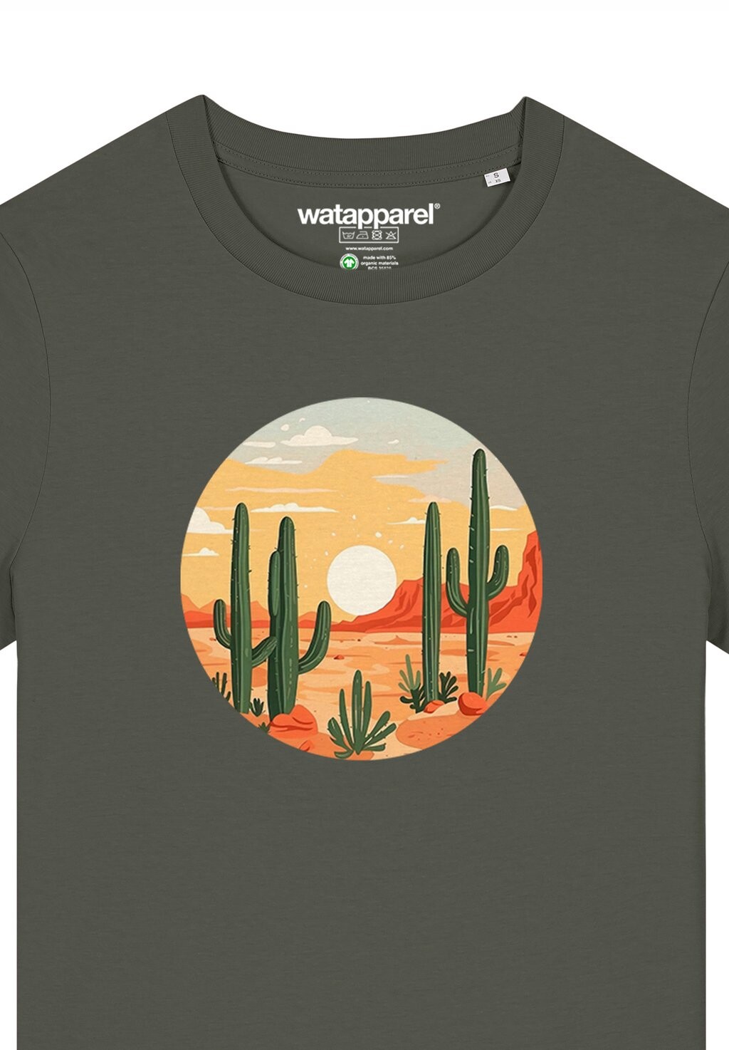 Футболка с принтом SONNENUNTERGANG IN DER WÜSTE watapparel, хаки
Футболка с принтом SONNENUNTERGANG IN DER WÜSTE watapparel, хаки