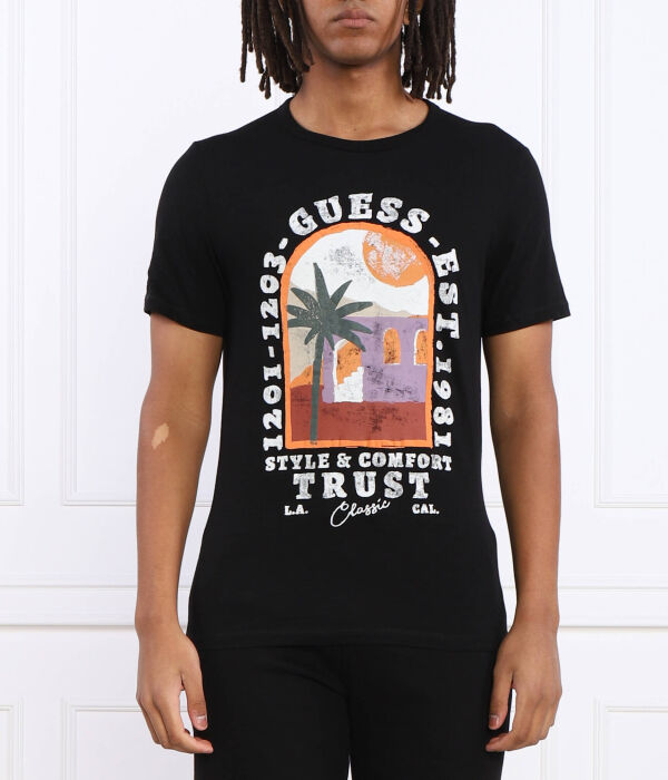 Футболка с пальмовым окном Slim fit Guess Jeans, черный
Футболка с пальмовым окном Slim fit Guess Jeans, черный