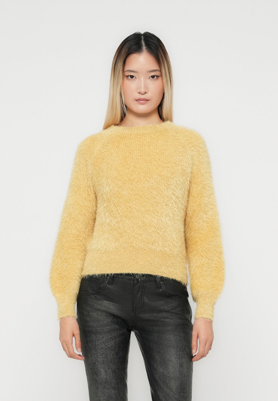 Джемпер ONLY ONLLULU SHORT O-NECK CC, Moonstone/Taupe
Джемпер ONLY ONLLULU SHORT O-NECK CC, Moonstone/Taupe