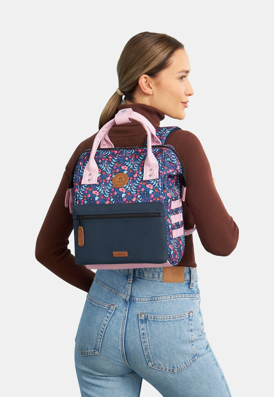 Рюкзак Cabaia ADVENTURER MINI, Honfleur Pink/Pink
Рюкзак Cabaia ADVENTURER MINI, Honfleur Pink/Pink