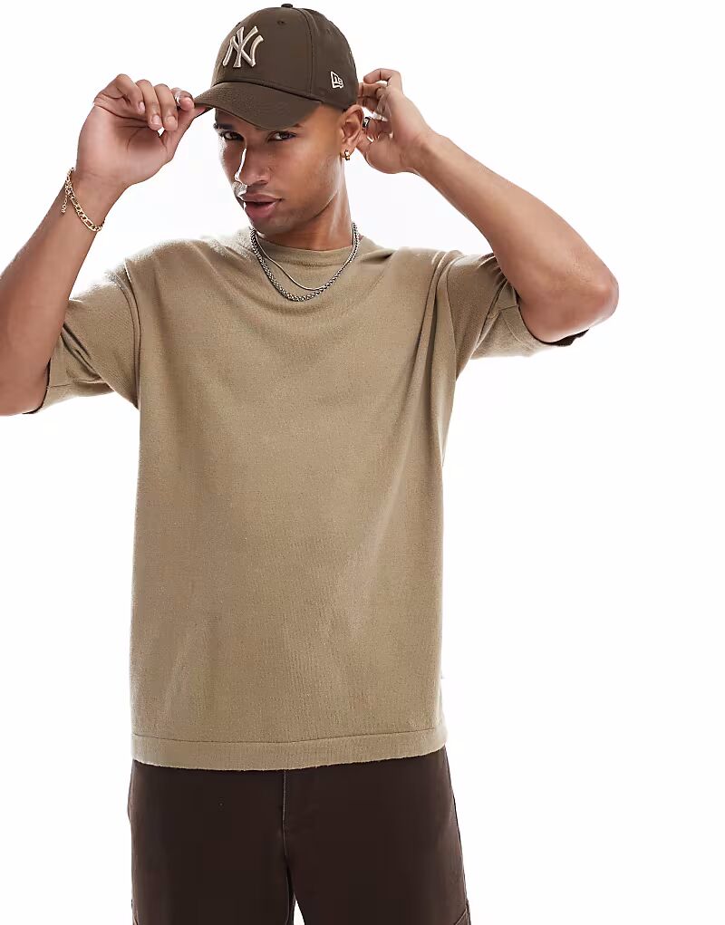 Футболка Jack & Jones свободного кроя бежевого цвета
Футболка Jack & Jones свободного кроя бежевого цвета