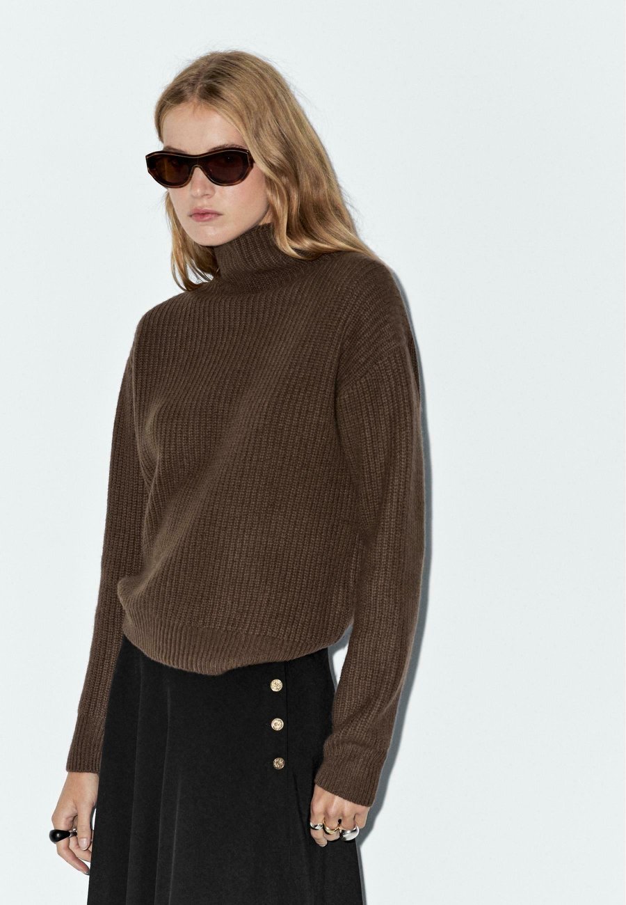 Джемпер Massimo Dutti HIGH NECK , Mottled Brown
Джемпер Massimo Dutti HIGH NECK , Mottled Brown