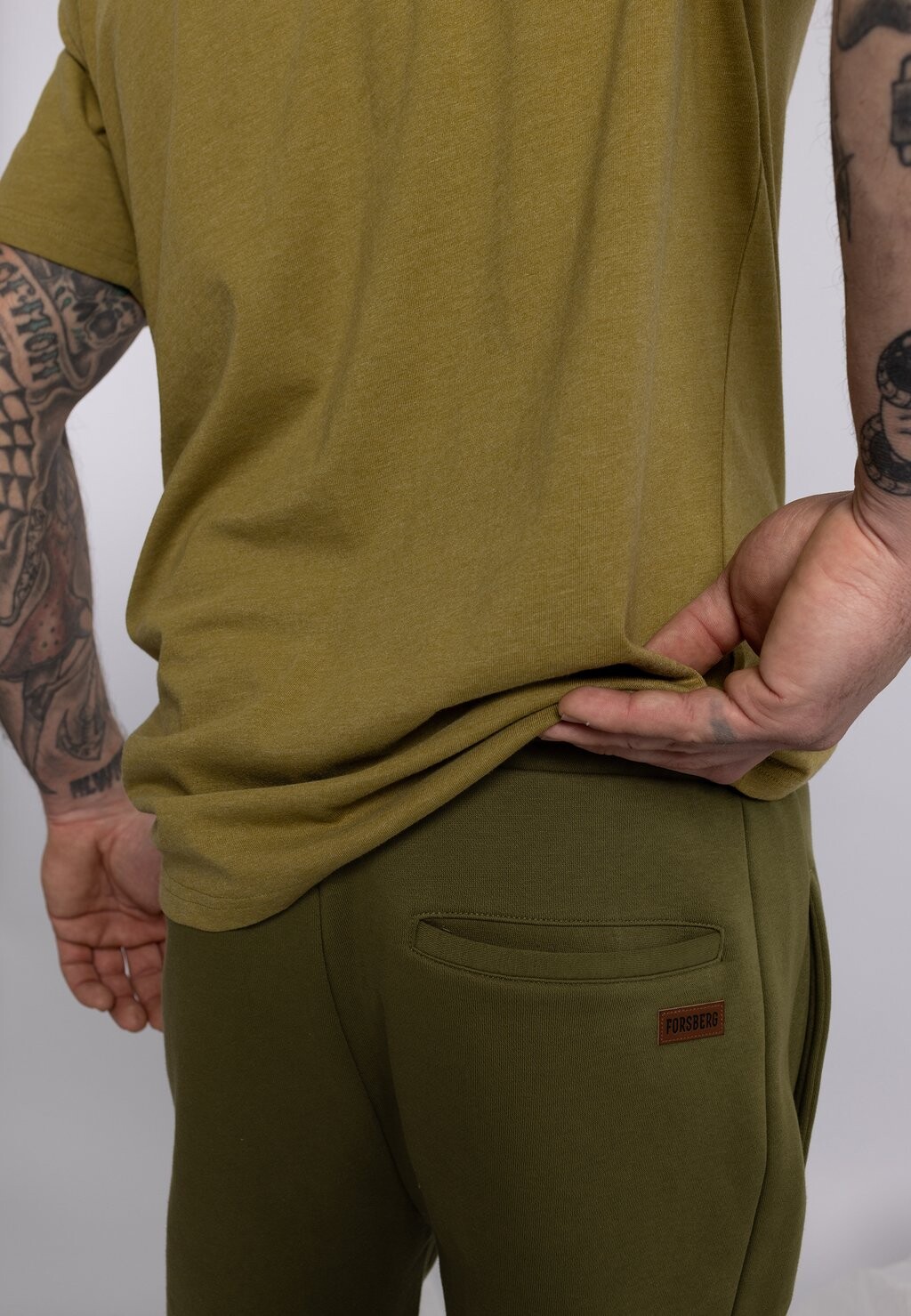 Спортивные брюки EINFARBIGE JOGGING FORSBERG, оливковый
Спортивные брюки EINFARBIGE JOGGING FORSBERG, оливковый