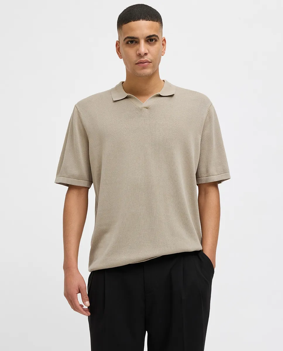 Мужской вязаный свитер с короткими рукавами и V-образным вырезом Jack & Jones, бежевый
Мужской вязаный свитер с короткими рукавами и V-образным вырезом Jack & Jones, бежевый