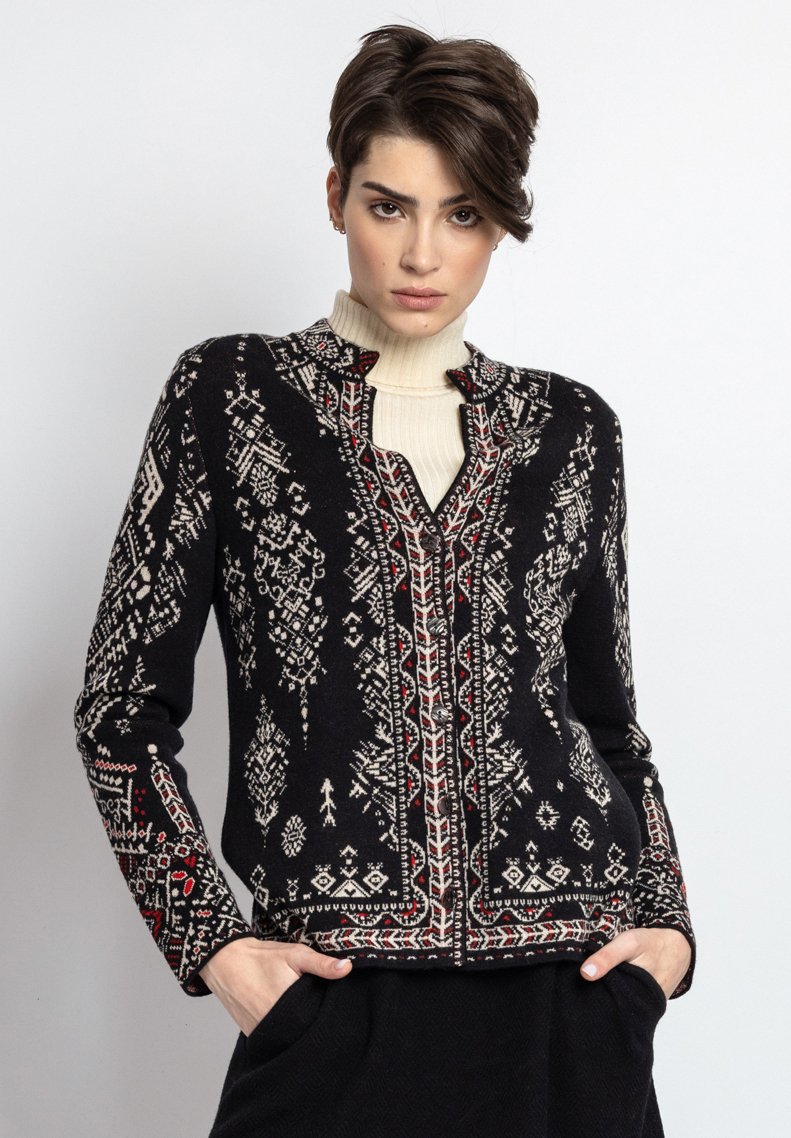 Кардиган Ivko ROOT PATTERN, Black
Кардиган Ivko ROOT PATTERN, Black