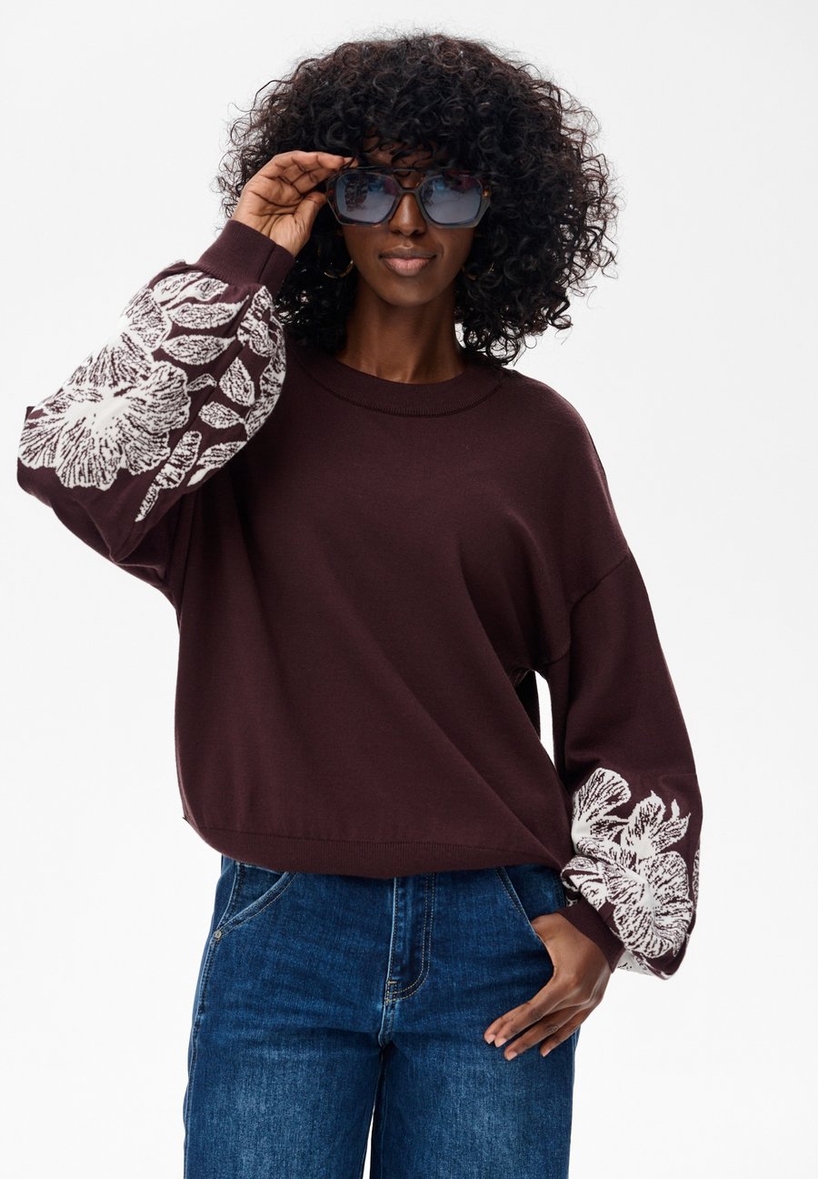 Джемпер blue shadow Jumper, Brown
Джемпер blue shadow Jumper, Brown