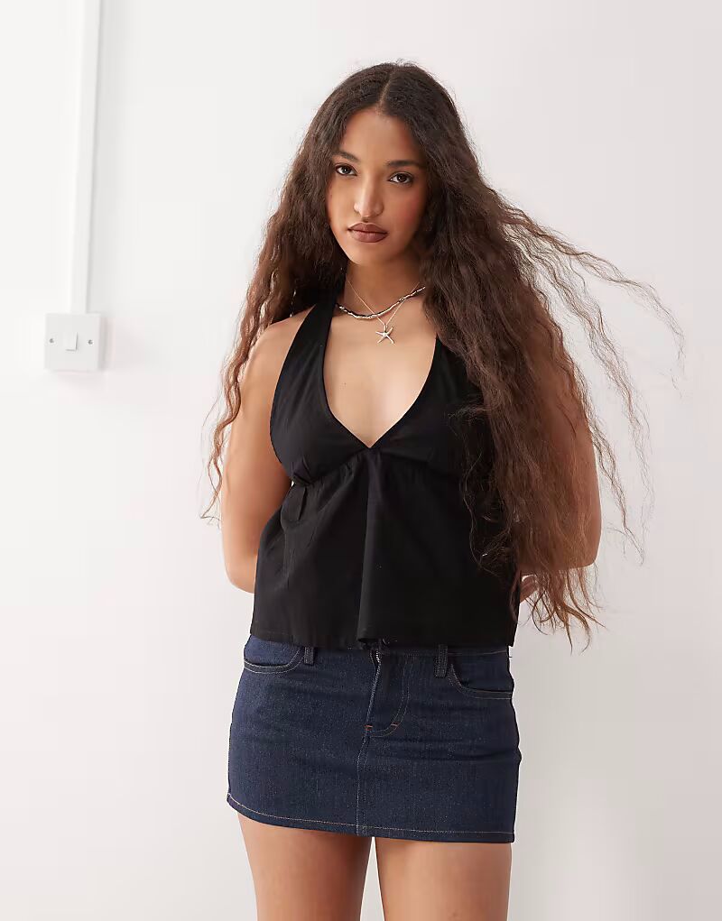 Топ Motel eldana halter черного цвета
Топ Motel eldana halter черного цвета