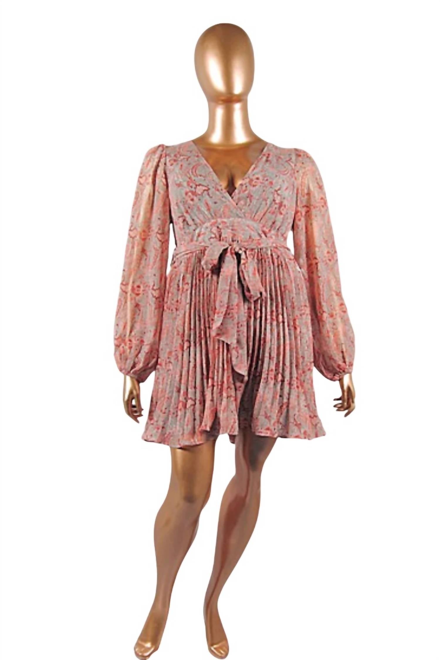 Женское платье-клеш с люрексом - Plus в мятно-розовом цвете RoseVelvet
Женское платье-клеш с люрексом - Plus в мятно-розовом цвете RoseVelvet