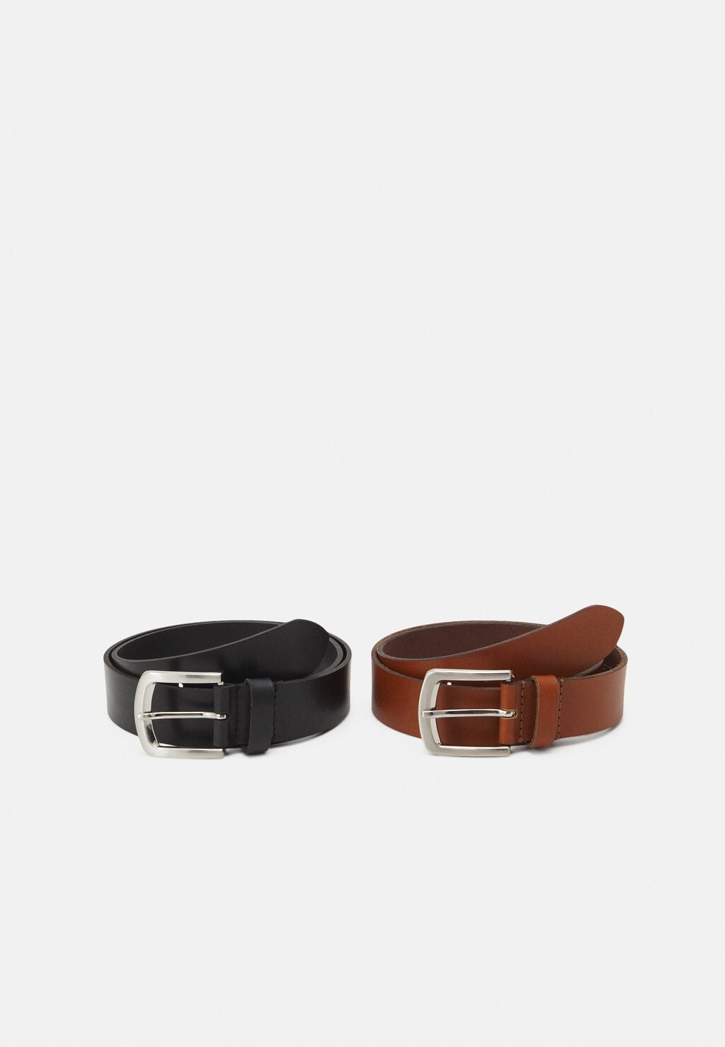 Ремень LEATHER 2 PACK Pier One, цвет cognac/black
Ремень LEATHER 2 PACK Pier One, цвет cognac/black
