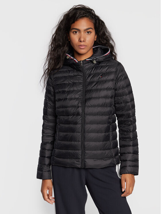 Пуховик стандартного кроя Tommy Hilfiger, черный
Пуховик стандартного кроя Tommy Hilfiger, черный