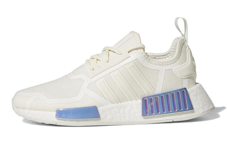 Кроссовки Adidas NMD_R1 J 'Core White'
Кроссовки Adidas NMD_R1 J 'Core White'