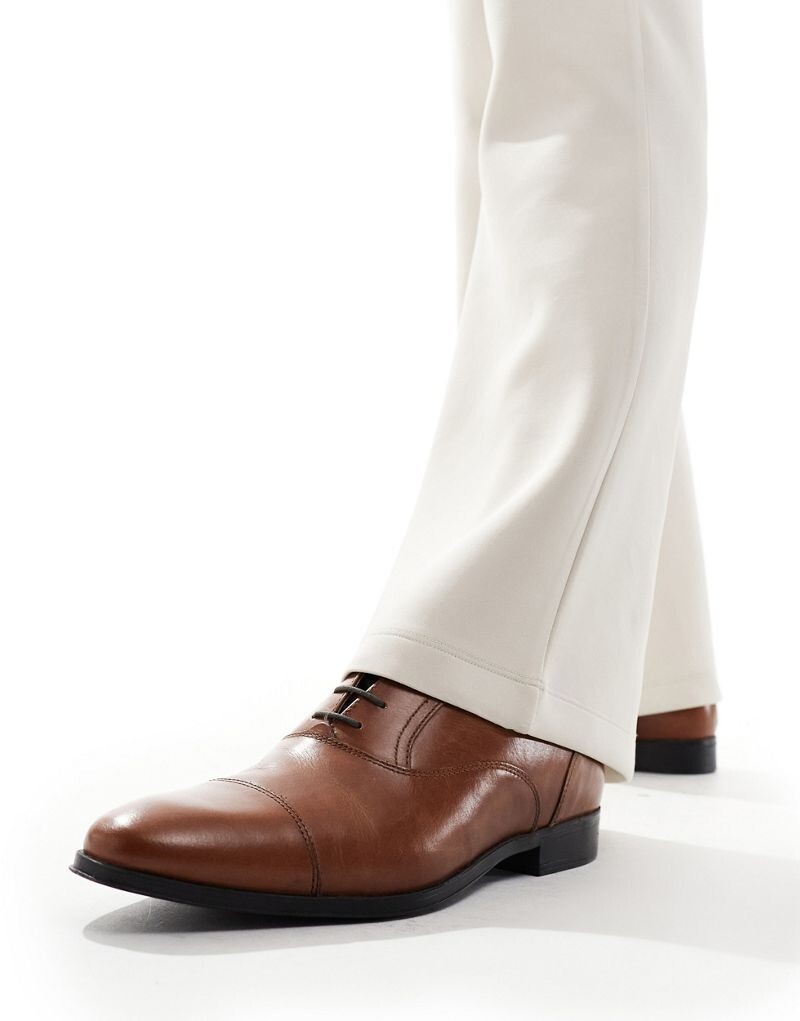 Светло-коричневые кожаные оксфорды с носком ASOS DESIGN
Светло-коричневые кожаные оксфорды с носком ASOS DESIGN