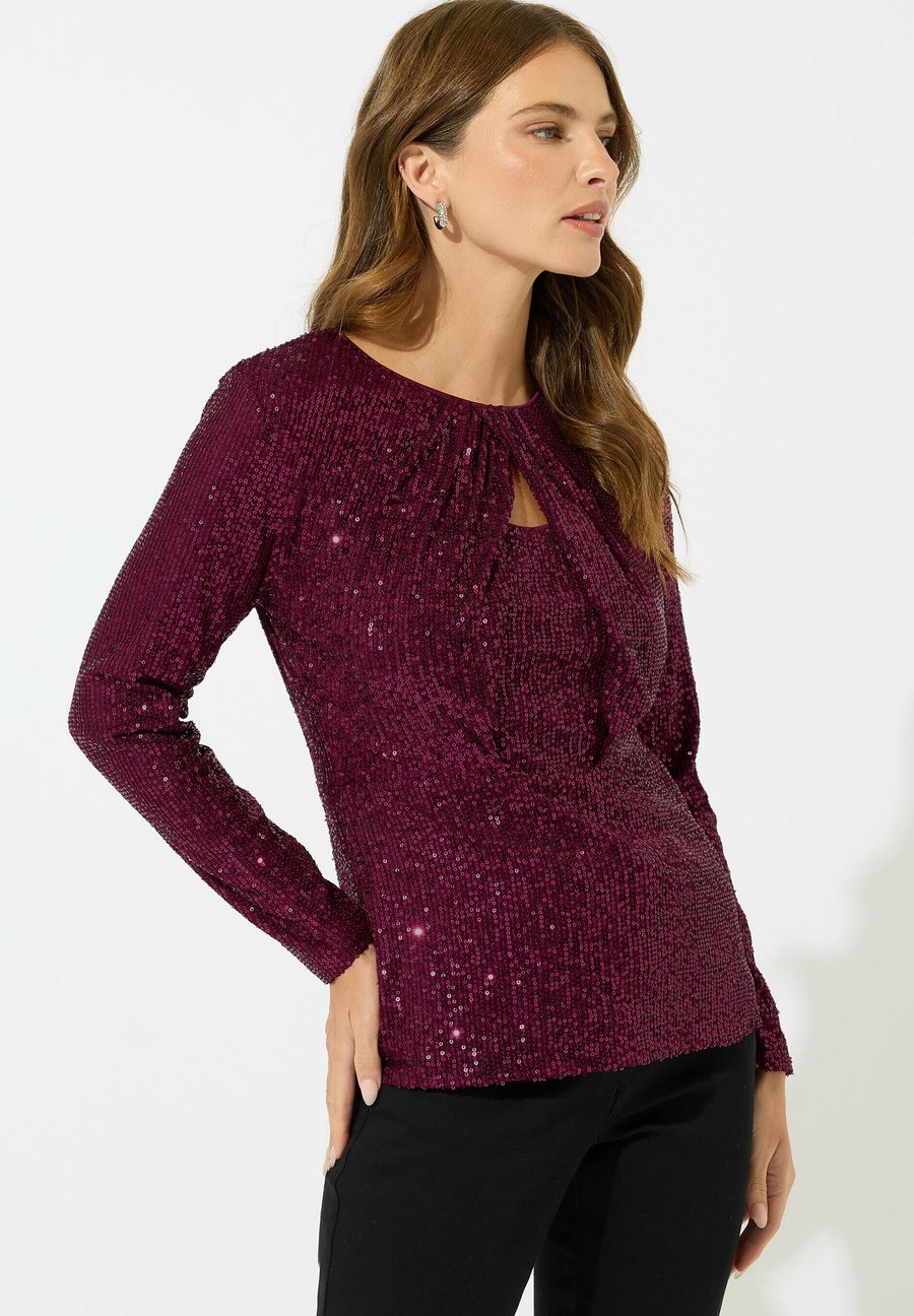 Топ M&Co SEQUIN TWIST NECK KEYHOLE DETAIL, Red/Bordeaux
Топ M&Co SEQUIN TWIST NECK KEYHOLE DETAIL, Red/Bordeaux