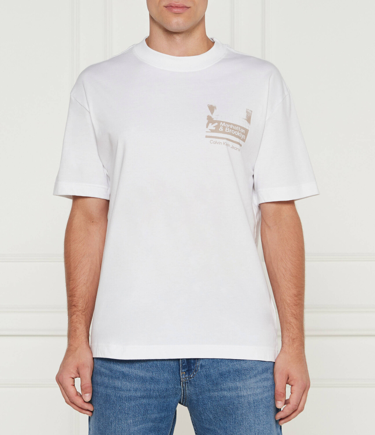 Футболка CALVIN KLEIN JEANS Regular Fit, белый
Футболка CALVIN KLEIN JEANS Regular Fit, белый