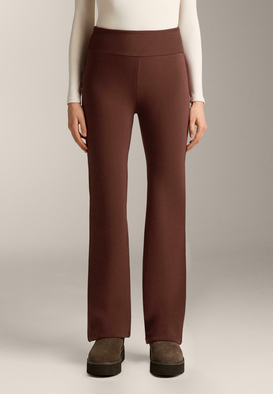 Брюки OYSHO BOOTCUT SEAMLESS HIGH RISE SUPER EXTRA , Mottled Dark Brown
Брюки OYSHO BOOTCUT SEAMLESS HIGH RISE SUPER EXTRA , Mottled Dark Brown