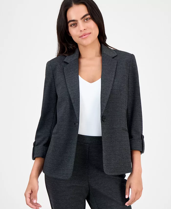 Женский пиджак с лацканами и застежкой на пуговицы спереди, P/XXS–XL AK Anne Klein, черный
Женский пиджак с лацканами и застежкой на пуговицы спереди, P/XXS–XL AK Anne Klein, черный