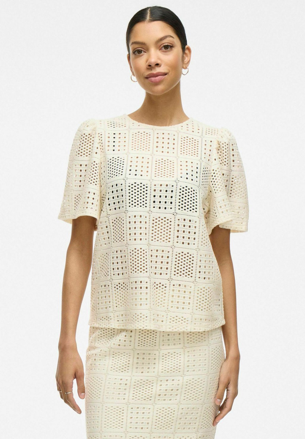 Футболка с принтом OBERTEIL MIT KURZEN ÄRMELN RUNDHALS VILA, белый
Футболка с принтом OBERTEIL MIT KURZEN ÄRMELN RUNDHALS VILA, белый