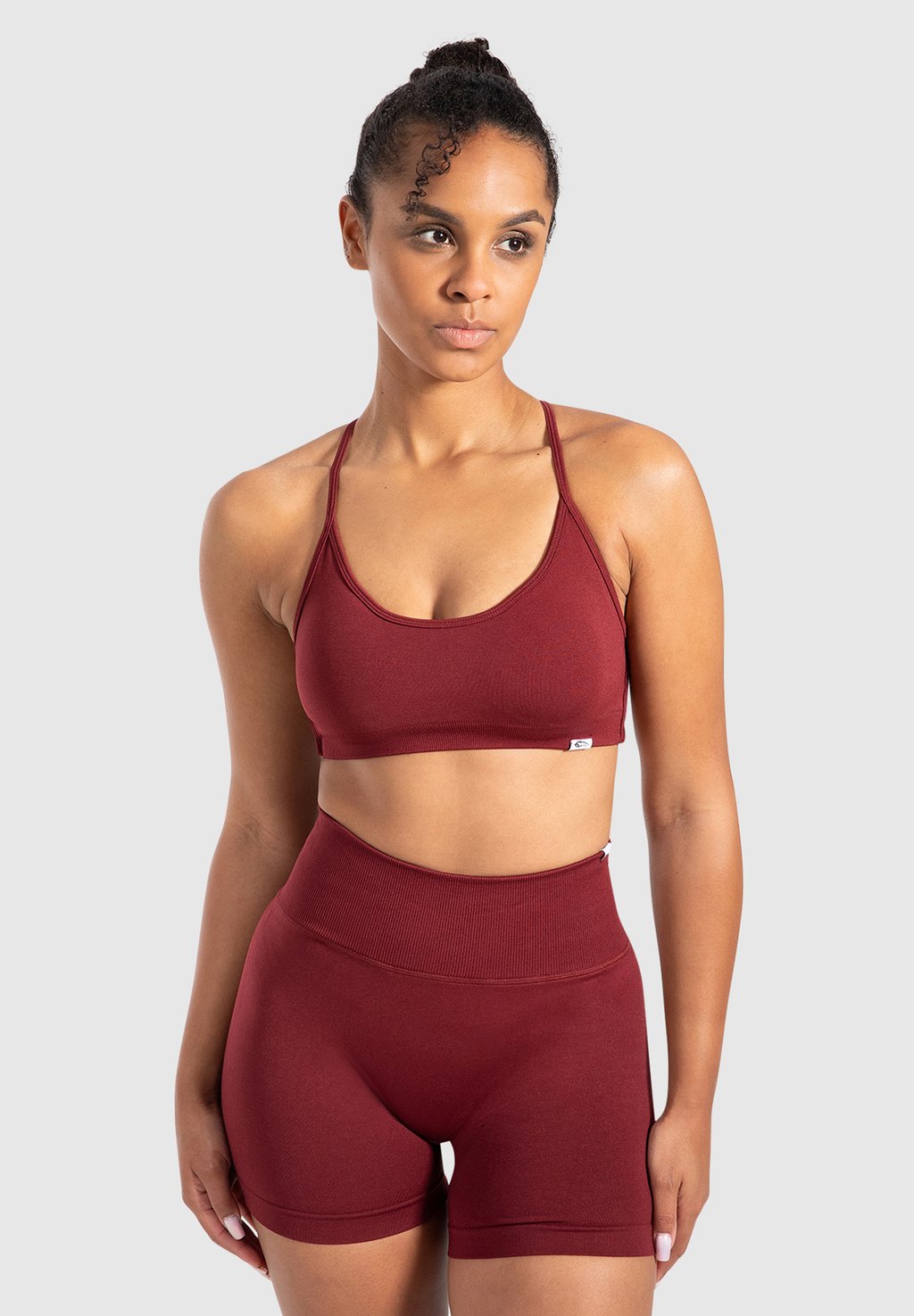 Спортивный бюстгальтер средней поддержки Smilodox, бордовый 
Спортивный бюстгальтер средней поддержки Smilodox, бордовый