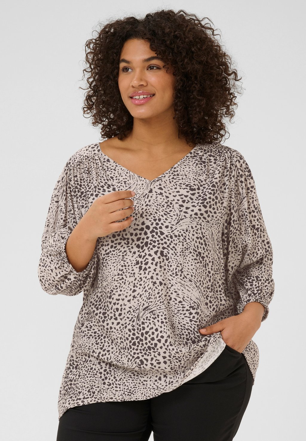 Блуза DEBRI Kaffe Curve, кремовый
Блуза DEBRI Kaffe Curve, кремовый