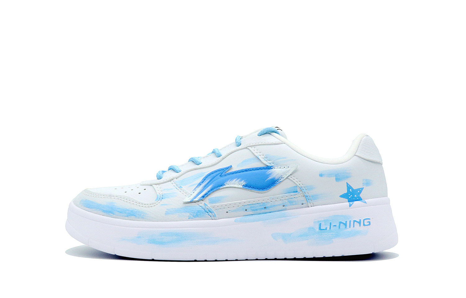 LINING Лининг Понтон Боутс нескользящие износостойкие низкие скейтерские кроссовки мужские сине-белые, цвет White Blue 
LINING Лининг Понтон Боутс нескользящие износостойкие низкие скейтерские кроссовки мужские сине-белые, цвет White Blue