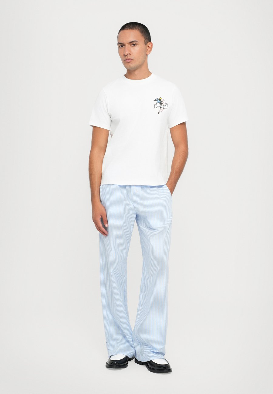 Футболка Fiorucci LOGO UNISEX, White
Футболка Fiorucci LOGO UNISEX, White