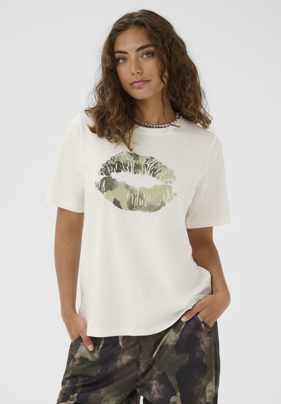 Футболка Culture CUNOALI GITH, Spring Gardenia/Off-White, Белый, Футболка Culture CUNOALI GITH, Spring Gardenia/Off-White
Футболка Culture CUNOALI GITH, Spring Gardenia/Off-White, Белый, Футболка Culture CUNOALI GITH, Spring Gardenia/Off-White