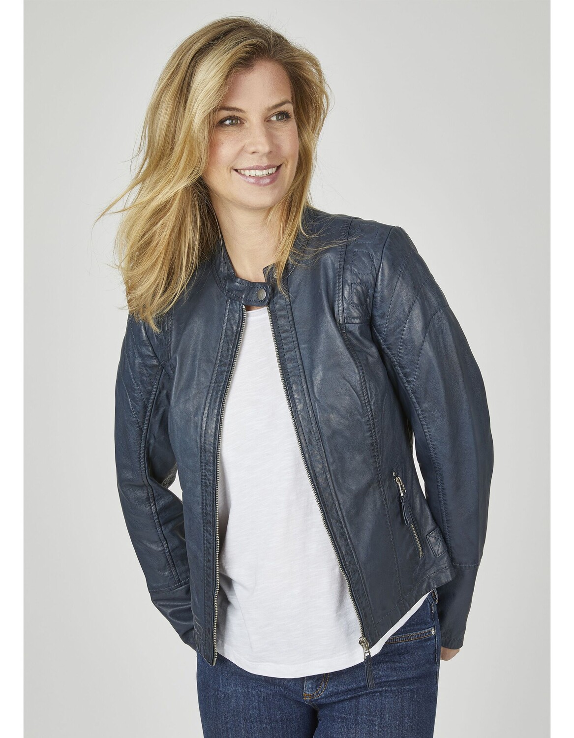 Кожаная куртка 7eleven Linny, темно синий
Кожаная куртка 7eleven Linny, темно синий