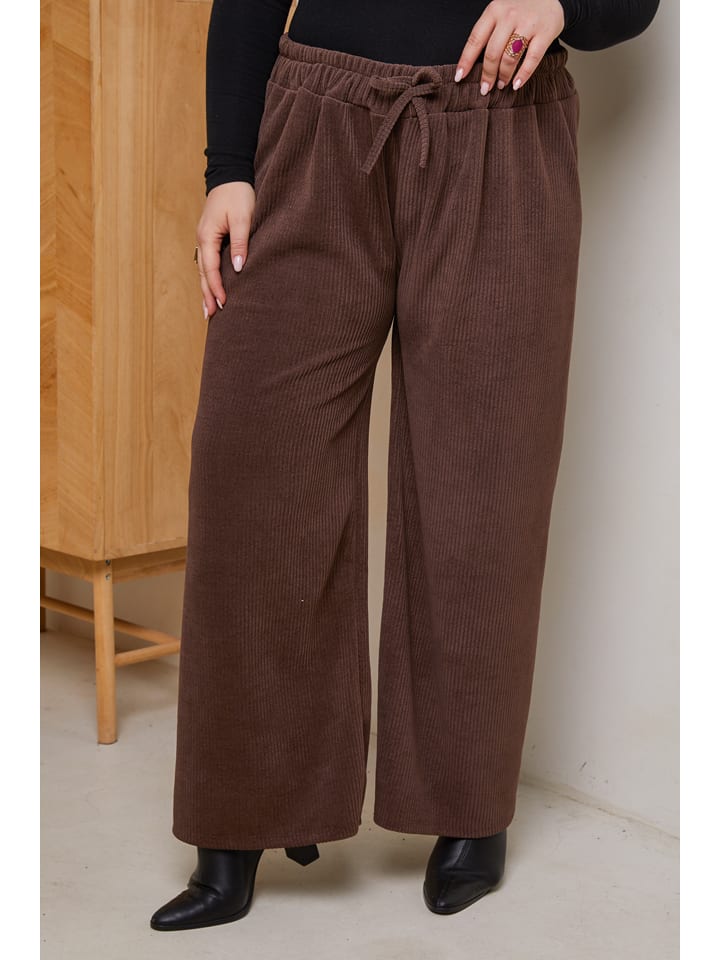 Тканевые брюки Curvy Lady, темно-коричневый
Тканевые брюки Curvy Lady, темно-коричневый