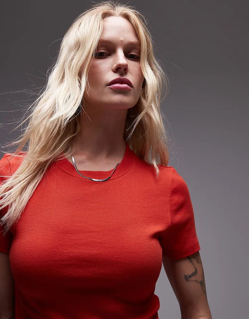 Севшая повседневная футболка ржаво-красного цвета Topshop 
Севшая повседневная футболка ржаво-красного цвета Topshop