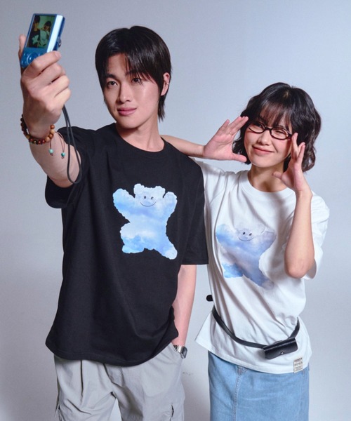 Футболка с коротким рукавом, принт Big Cloud Bear Smile GRAVER OF ANAHEIM, белый
Футболка с коротким рукавом, принт Big Cloud Bear Smile GRAVER OF ANAHEIM, белый