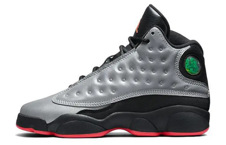 Jordan 13 Retro Infrared 23 (GS)
Jordan 13 Retro Infrared 23 (GS)