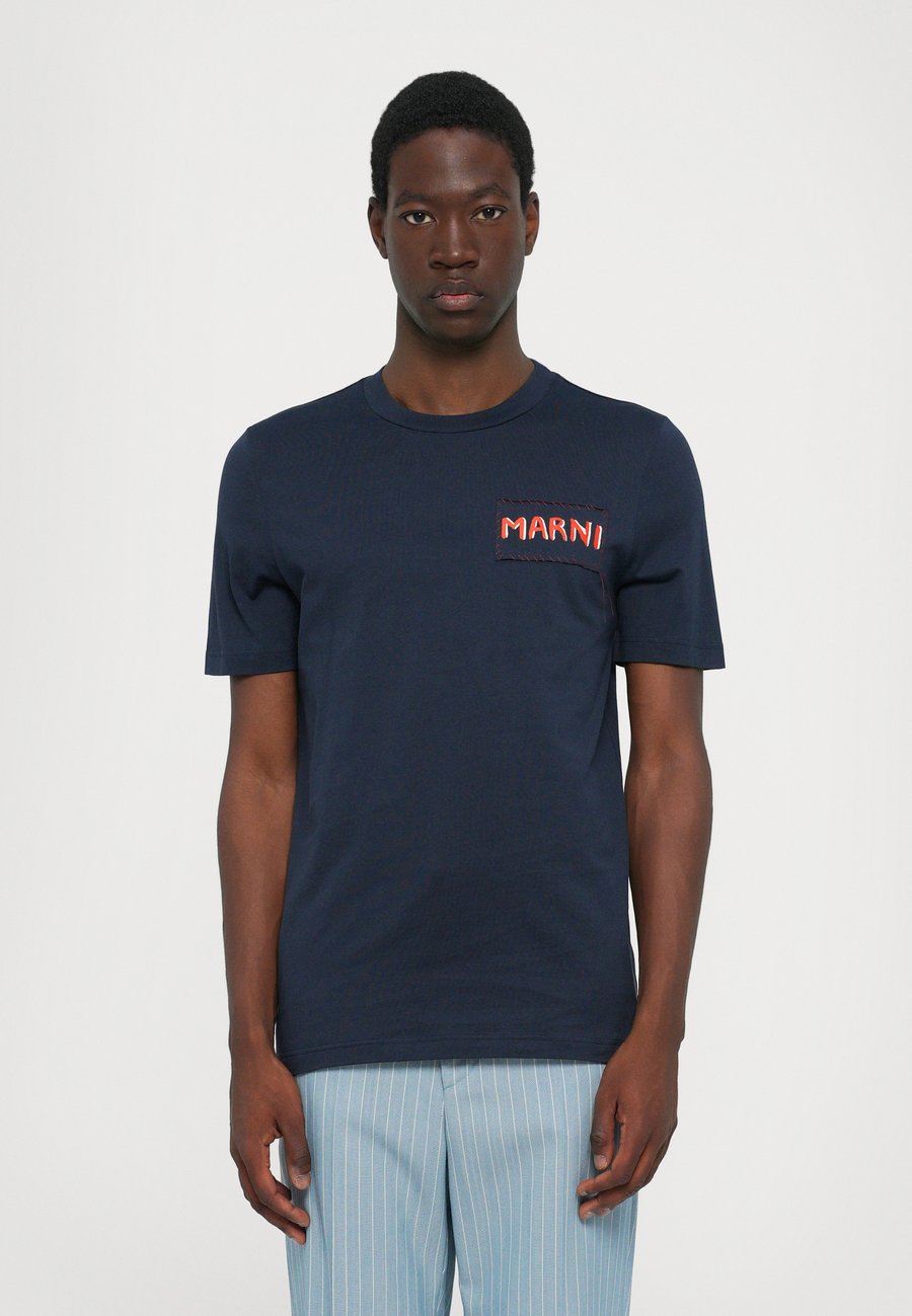 Футболка Marni Print T-shirt, Blublack/Blue
Футболка Marni Print T-shirt, Blublack/Blue