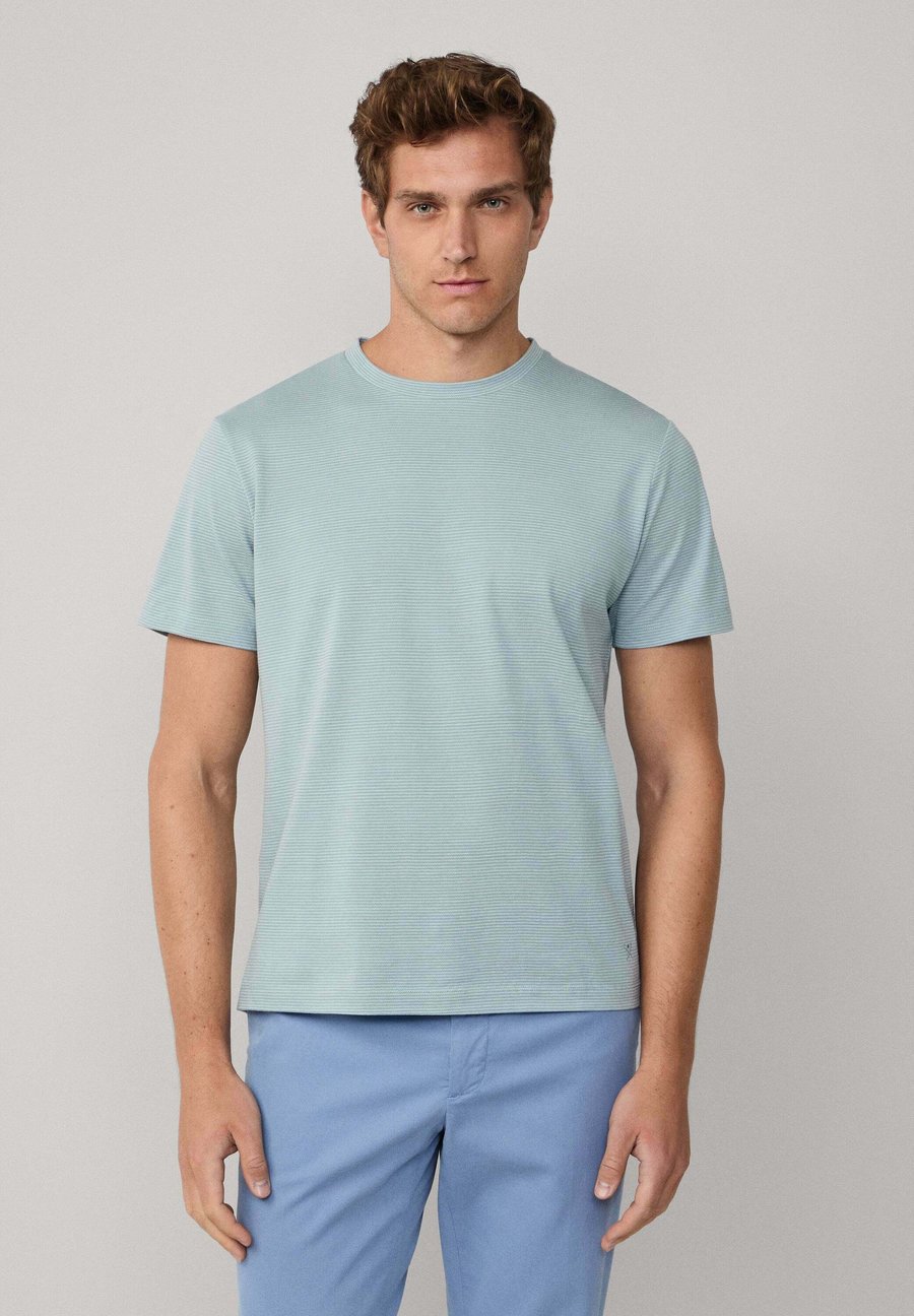 Футболка Hackett London STRIPE , Lagoon Blue/Light Blue
Футболка Hackett London STRIPE , Lagoon Blue/Light Blue