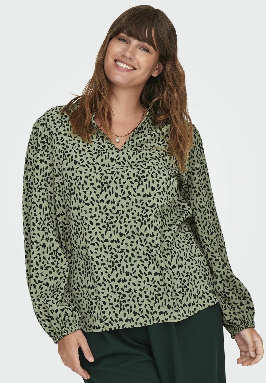 Блуза CARADELAIDE ONLY Carmakoma, оливковый
Блуза CARADELAIDE ONLY Carmakoma, оливковый