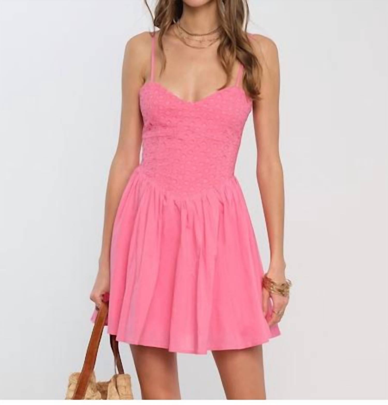 Платье Claret цвета фрезии Heartloom, Freesia
Платье Claret цвета фрезии Heartloom, Freesia