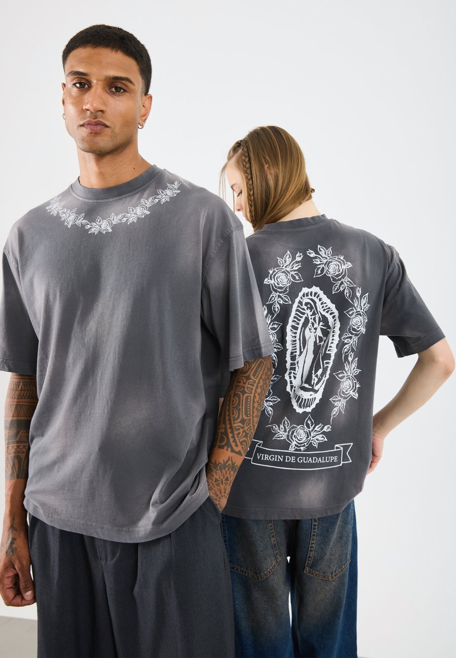 Футболка YOURTURN UNISEX, Grey Wash/Grey, Серый, Футболка YOURTURN UNISEX, Grey Wash/Grey
Футболка YOURTURN UNISEX, Grey Wash/Grey, Серый, Футболка YOURTURN UNISEX, Grey Wash/Grey