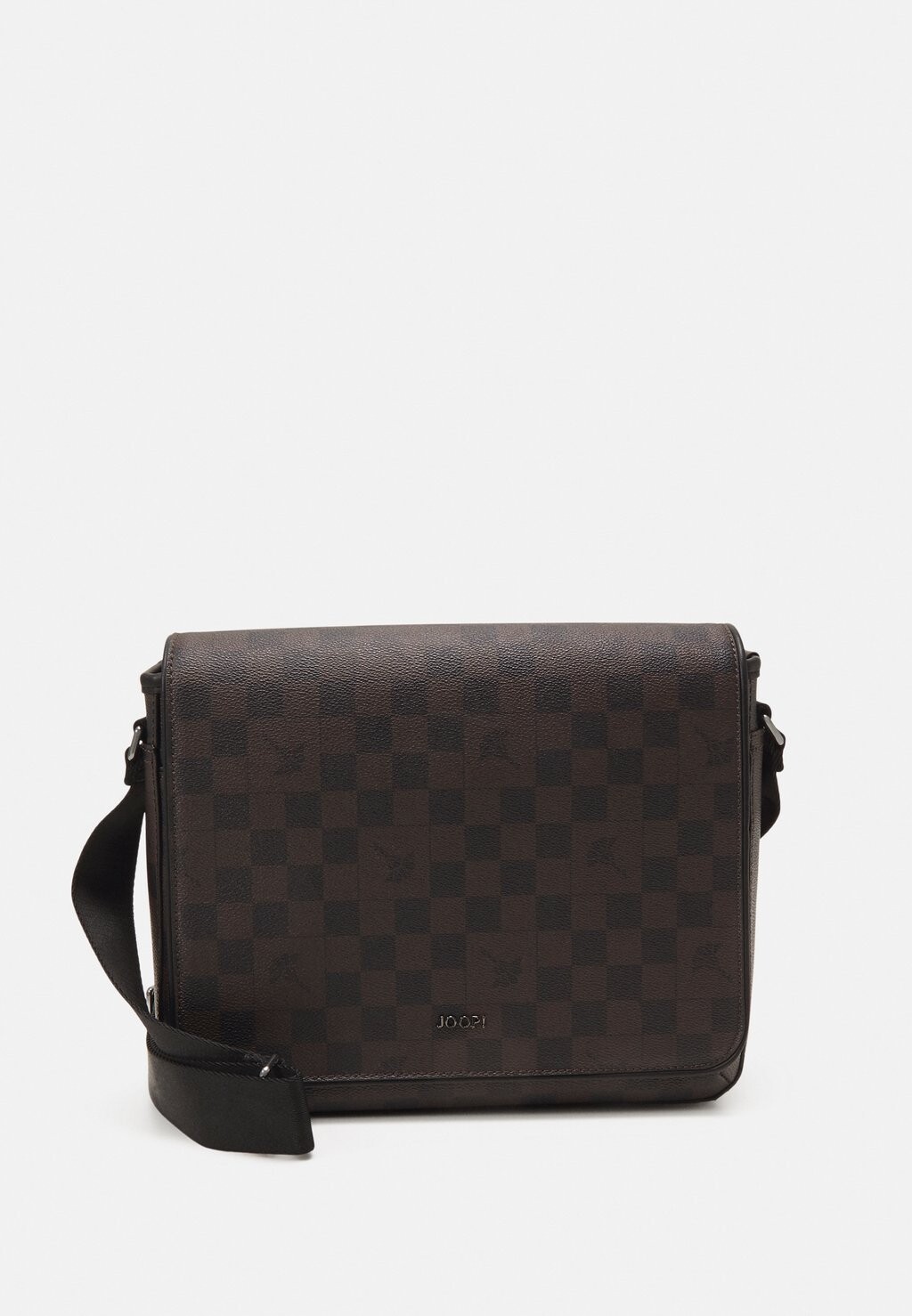 Сумка через плечо CORTINA PIAZZA NEVIO MESSENGER UNISEX JOOP!, цвет seal brown, Коричневый, Сумка через плечо CORTINA PIAZZA NEVIO MESSENGER UNISEX JOOP!, цвет seal brown
Сумка через плечо CORTINA PIAZZA NEVIO MESSENGER UNISEX JOOP!, цвет seal brown, Коричневый, Сумка через плечо CORTINA PIAZZA NEVIO MESSENGER UNISEX JOOP!, цвет seal brown