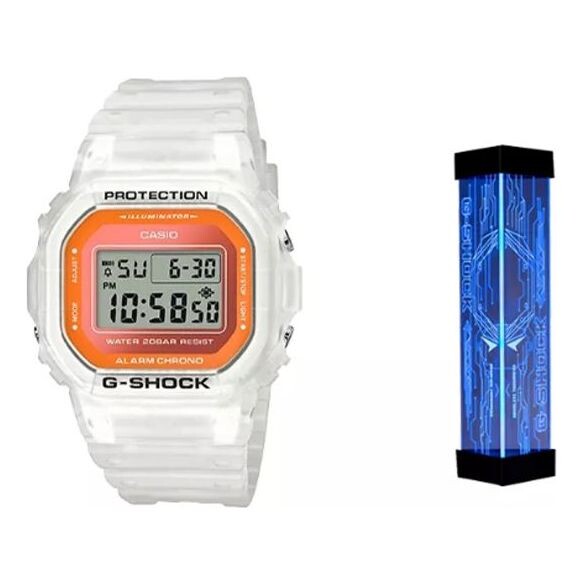 Часы CASIO G-Shock Square 'White', белый
Часы CASIO G-Shock Square 'White', белый