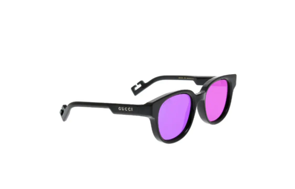 Женские солнцезащитные очки асимметричной формы черные GUCCI
Женские солнцезащитные очки асимметричной формы черные GUCCI