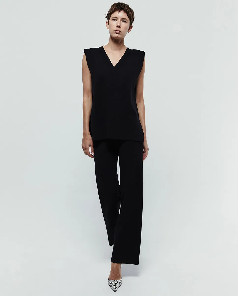 Широкие длинные брюки Sfera, черный
Широкие длинные брюки Sfera, черный