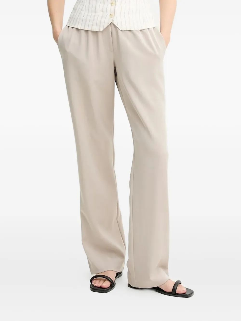 Брюки с прорезными карманами SAMSOE SAMSOE, нейтральный
Брюки с прорезными карманами SAMSOE SAMSOE, нейтральный