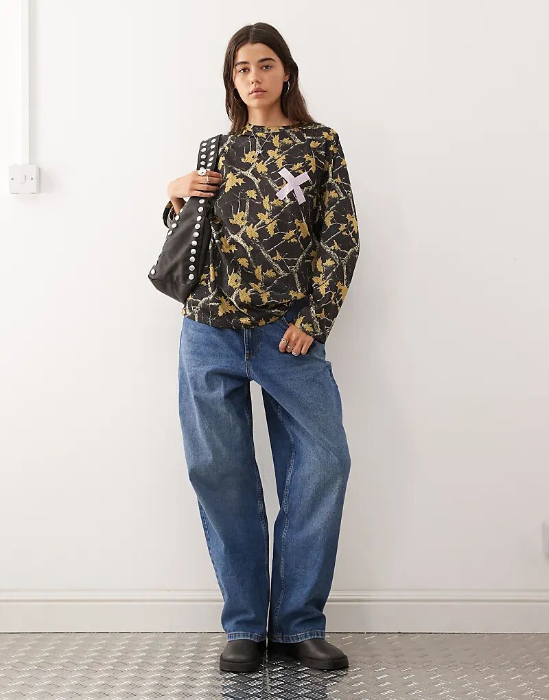 Джинсы COLLUSION antifit средней посадки, средне-синего цвета
Джинсы COLLUSION antifit средней посадки, средне-синего цвета