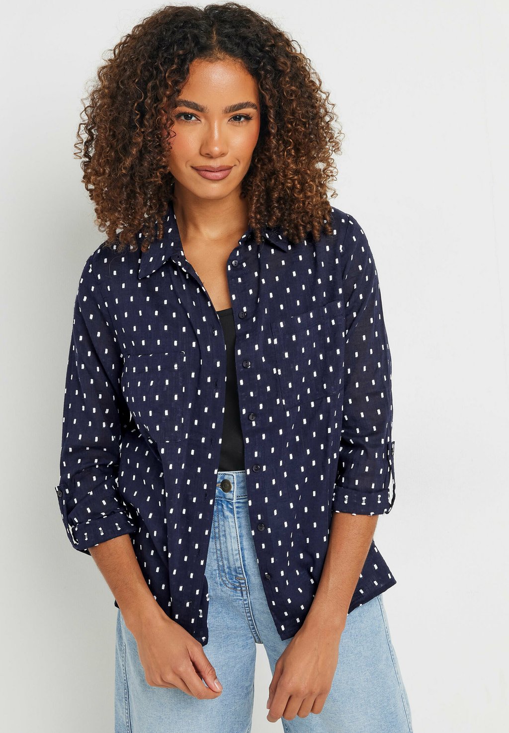 Блузка на пуговицах DOBBY TAB SLEEVE M&Co, темно-синий
Блузка на пуговицах DOBBY TAB SLEEVE M&Co, темно-синий