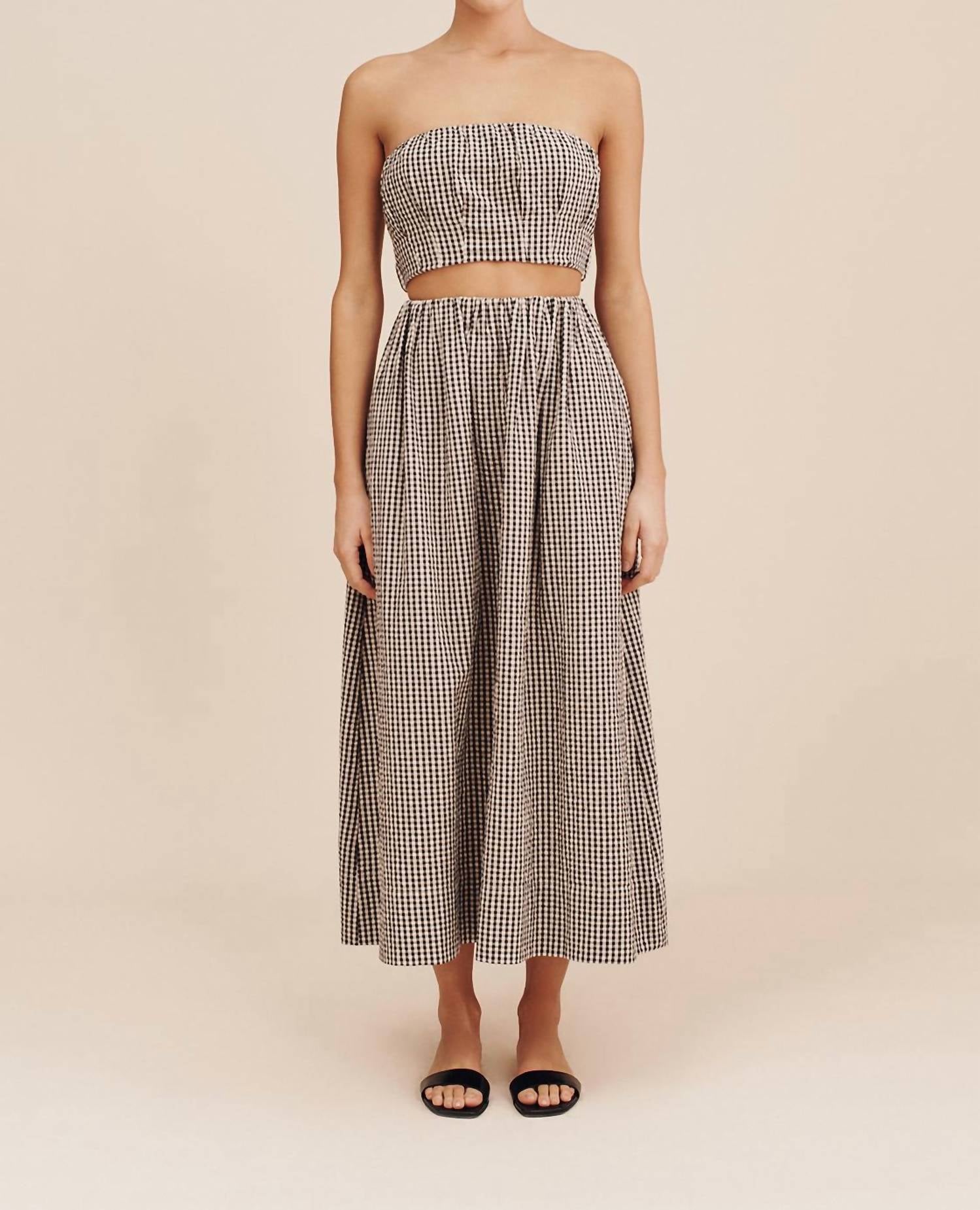 Топ-бандо Mira в черно-кремовую клетку POSSE
Топ-бандо Mira в черно-кремовую клетку POSSE