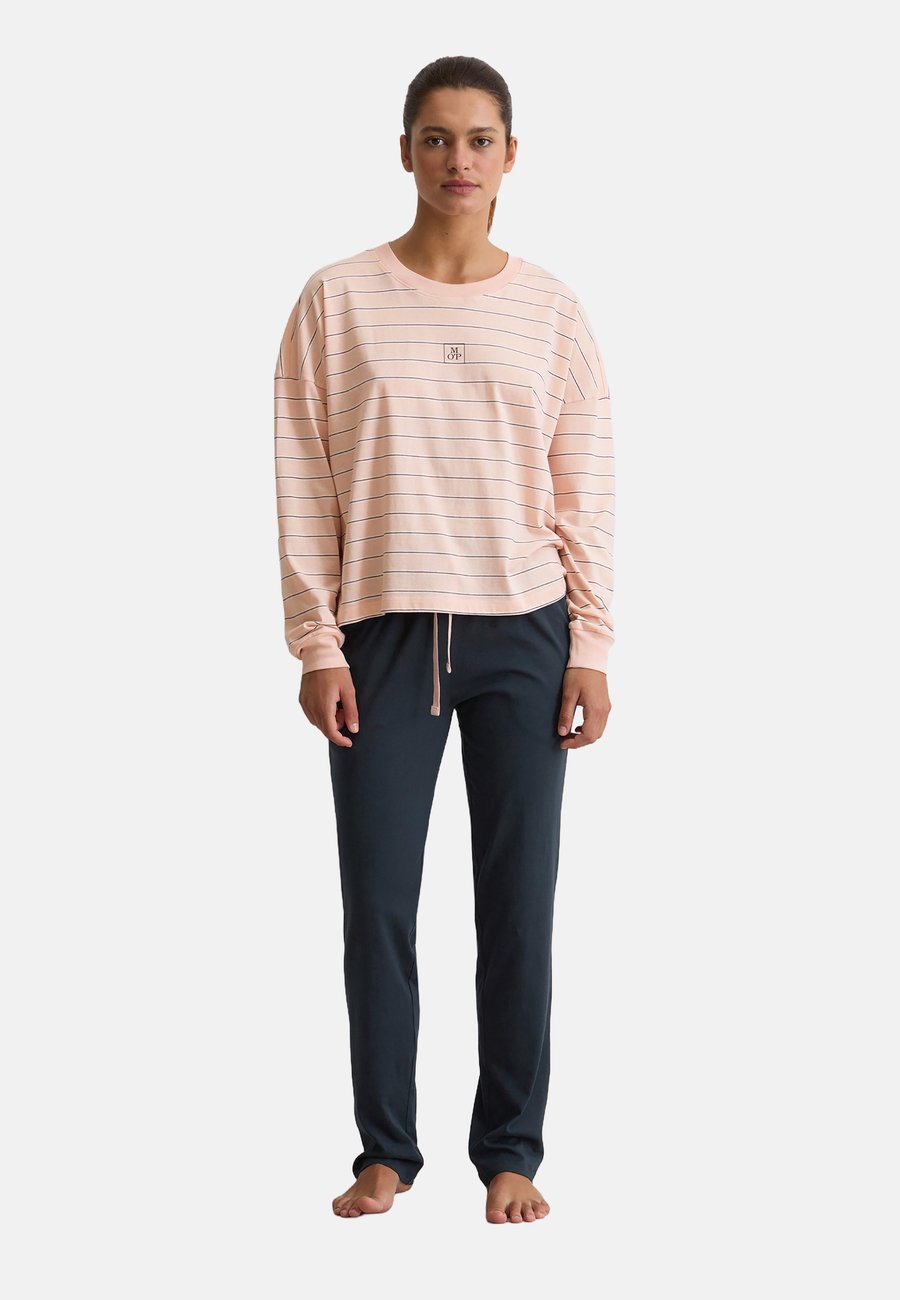Пижамный комплект Marc O'Polo SET, Rose Mauve Stripe Dark Navy/White
Пижамный комплект Marc O'Polo SET, Rose Mauve Stripe Dark Navy/White